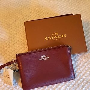 New COACH wristlet